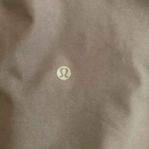 Lululemon lightweight black rain jacket - Picture 4 of 10